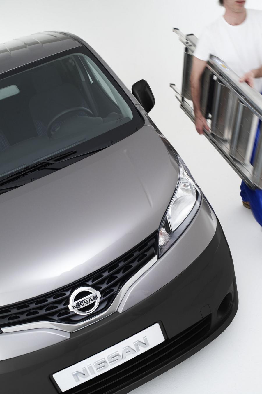  Nissan NV200 2009 года  (фото 9 из 108)